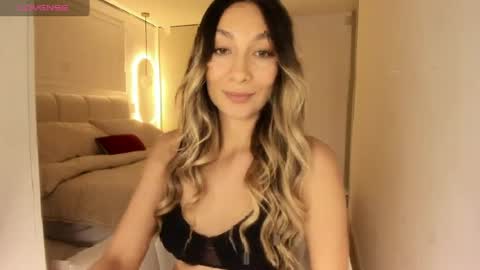 emyconneer online show from May 2026 06:46:02 PM