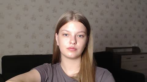 EmySway online show from December 2024 03:03:02 PM