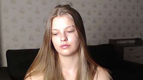 EmySway online show from December 2024 09:57:01 PM