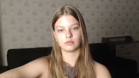 EmySway online show from January 2025 02:05:01 PM