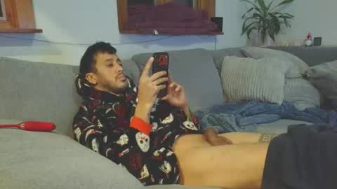 emyxxl online show from February 2026 01:21:02 AM