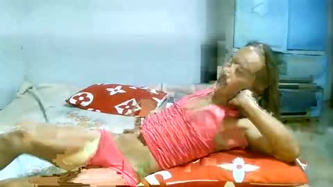 CHUN LY online show from April 2026 05:07:02 AM