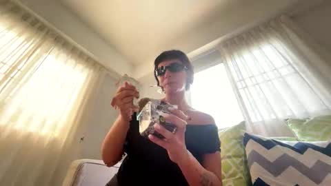 encantadoradeserpientes online show from April 2026 07:53:01 AM