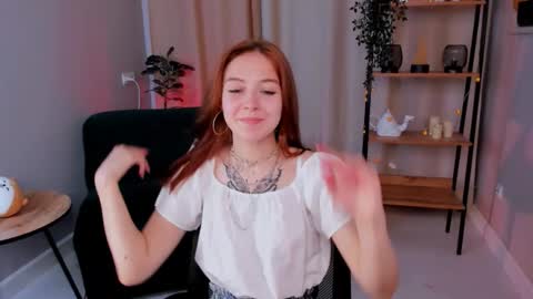 enchanted_bella online show from October 2025 01:56:02 PM