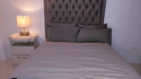 Snapshot of enchatressdixie chatting on December 2024 06:05:01 PM dixie online show from December 2024 06:05:01 PM