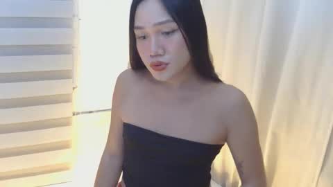 Snapshot of endless_lover22 chatting on November 2025 12:04:02 PM sahara love online show from November 2025 12:04:02 PM