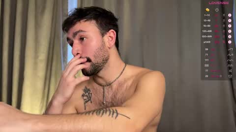 Snapshot of enen_glo chatting on November 2025 11:31:02 AM Enen online show from November 2025 11:31:02 AM