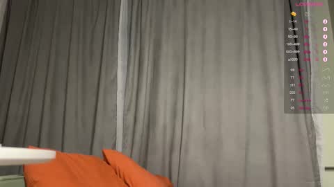 Snapshot of enen_glo chatting on November 2025 02:06:01 PM Enen online show from November 2025 02:06:01 PM