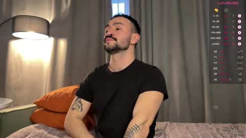 Snapshot of enen_glo chatting on January 2026 12:42:01 PM Enen online show from January 2026 12:42:01 PM