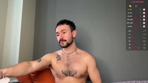 Snapshot of enen_glo chatting on February 2026 11:06:02 AM Enen online show from February 2026 11:06:02 AM