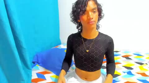 engel20042001 online show from December 2024 07:00:02 AM