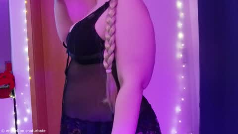 Engl Ailu online show from February 2026 09:09:02 PM