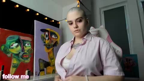 Snapshot of enigmastella chatting on December 2025 11:03:02 AM enigmastella online show from December 2025 11:03:02 AM