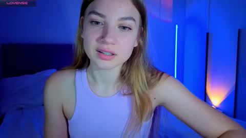 EnjoyEveryMoment online show from November 2025 10:54:01 PM