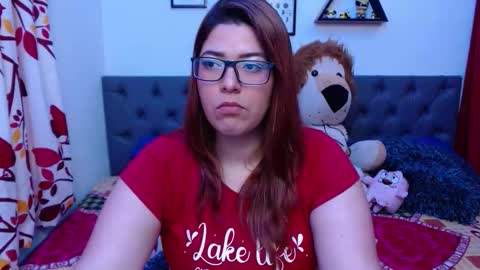 Lunamedel24 online show from February 2026 03:32:02 AM