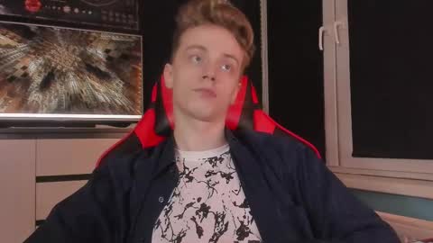 Enker online show from November 2025 09:58:01 PM