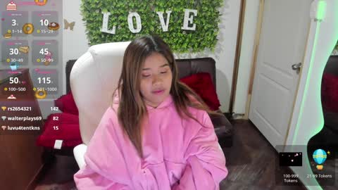 Snapshot of enma_clark chatting on December 2024 10:06:02 AM Enma clark online show from December 2024 10:06:02 AM