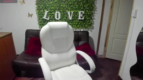 Snapshot of enma_clark chatting on February 2025 07:16:02 PM Enma clark online show from February 2025 07:16:02 PM