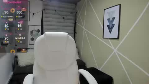 Snapshot of enma_clark chatting on September 2025 04:02:02 AM Enma clark online show from September 2025 04:02:02 AM