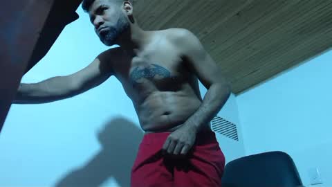 Snapshot of enriblack92 chatting on December 2024 10:50:01 PM enriblack92 online show from December 2024 10:50:01 PM