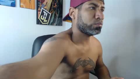 Snapshot of enriblack92 chatting on January 2025 07:03:01 PM enriblack92 online show from January 2025 07:03:01 PM