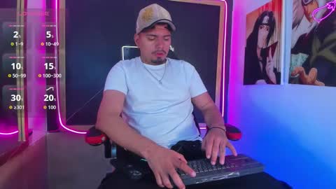 Snapshot of enrique_villa23 chatting on October 2025 01:03:02 PM enrique online show from October 2025 01:03:02 PM