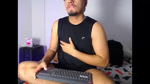 Snapshot of enrique_villa23 chatting on November 2025 04:34:02 AM enrique online show from November 2025 04:34:02 AM