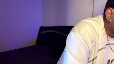 Snapshot of enrique_villa23 chatting on January 2026 03:54:01 AM enrique online show from January 2026 03:54:01 AM