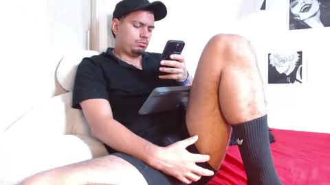 Snapshot of enrique_villa23 chatting on February 2026 05:49:02 PM enrique online show from February 2026 05:49:02 PM