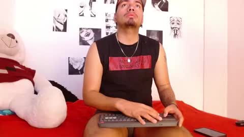 Snapshot of enrique_villa23 chatting on February 2026 04:09:01 AM enrique online show from February 2026 04:09:01 AM