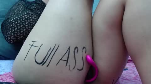 Snapshot of eny_dirty chatting on January 2025 08:58:02 PM Enny Dirty online show from January 2025 08:58:02 PM