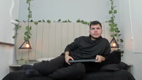 ENZO online show from November 2025 02:28:01 PM