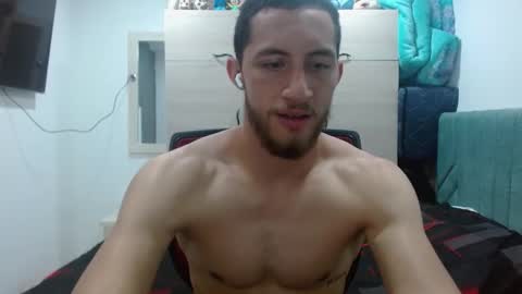 enzo_savage online show from October 2025 06:16:01 PM