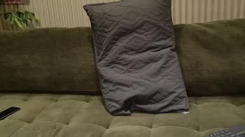 enzo_steel online show from April 2026 12:27:01 AM