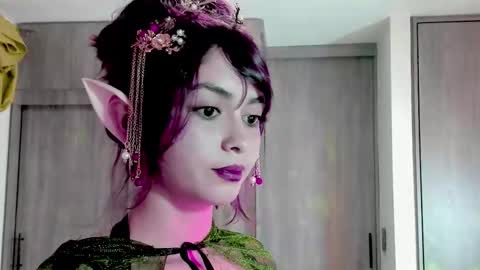 Leyla online show from October 2025 12:31:01 AM