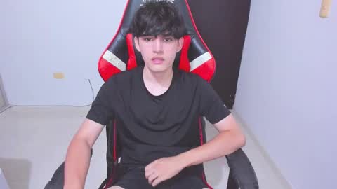 eren_tatakae online show from December 2025 02:10:02 AM