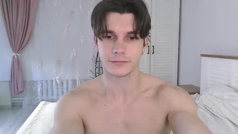 Snapshot of eric_crush chatting on March 2026 04:06:01 AM Eric Crush online show from March 2026 04:06:01 AM