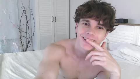 Snapshot of eric_crush chatting on March 2026 03:54:02 AM Eric Crush online show from March 2026 03:54:02 AM