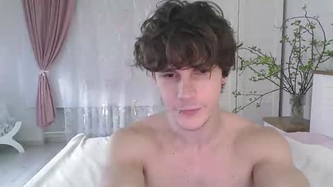 Snapshot of eric_crush chatting on March 2026 04:13:02 AM Eric Crush online show from March 2026 04:13:02 AM