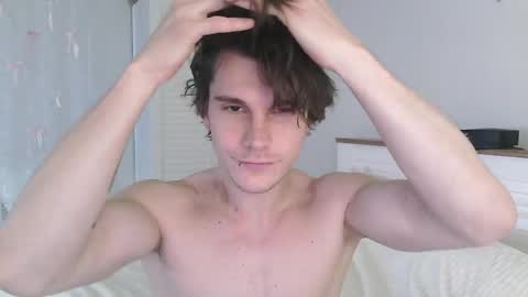 Snapshot of eric_crush chatting on April 2026 04:01:01 AM Eric Crush online show from April 2026 04:01:01 AM