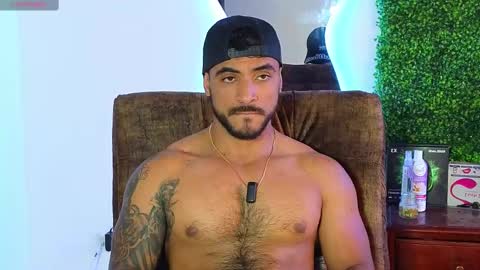 Snapshot of eric_harrison1 chatting on February 2025 07:39:01 PM Brayan online show from February 2025 07:39:01 PM