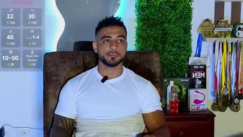 Snapshot of eric_harrison1 chatting on March 2025 10:45:02 PM Brayan online show from March 2025 10:45:02 PM