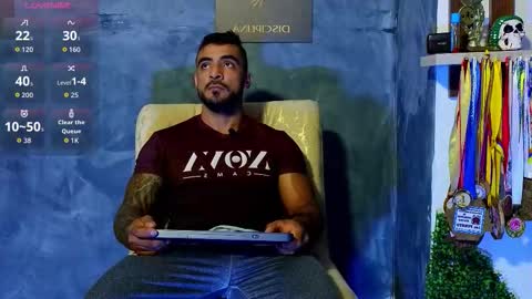 Snapshot of eric_harrison1 chatting on September 2025 01:40:02 AM Brayan online show from September 2025 01:40:02 AM