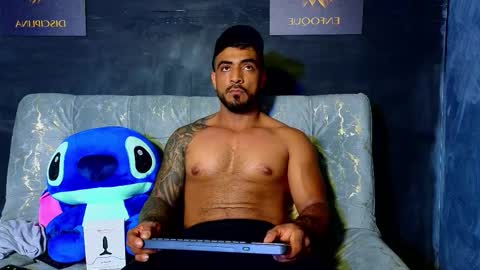 Snapshot of eric_harrison1 chatting on October 2025 10:32:02 PM Brayan online show from October 2025 10:32:02 PM