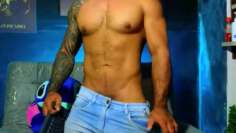 Snapshot of eric_harrison1 chatting on October 2025 02:48:01 AM Brayan online show from October 2025 02:48:01 AM