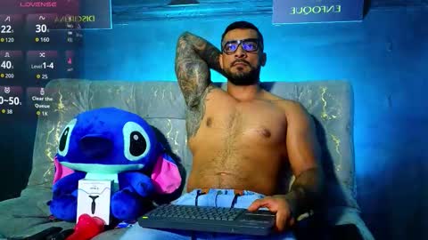 Snapshot of eric_harrison1 chatting on November 2025 08:44:01 PM Brayan online show from November 2025 08:44:01 PM