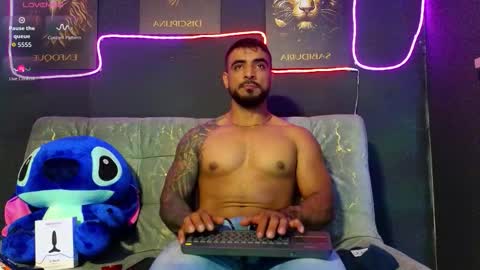 Snapshot of eric_harrison1 chatting on November 2025 02:20:01 AM Brayan online show from November 2025 02:20:01 AM