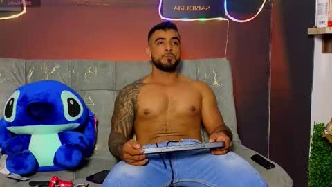 Snapshot of eric_harrison1 chatting on November 2025 03:09:02 AM Brayan online show from November 2025 03:09:02 AM