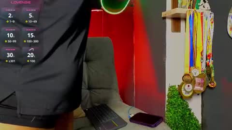 Snapshot of eric_harrison1 chatting on February 2026 01:23:01 AM Brayan online show from February 2026 01:23:01 AM