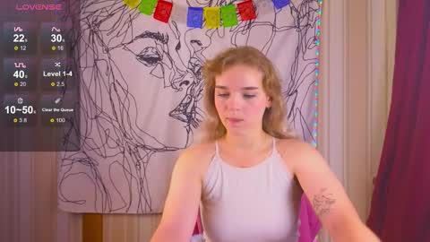 Snapshot of erica_winterr chatting on November 2025 03:34:01 AM Erica Winterr online show from November 2025 03:34:01 AM